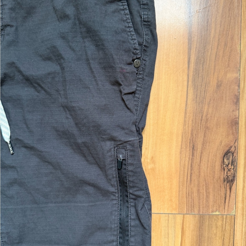 Vuori women’s gray Ripstop Pant - Picture 2 of 10